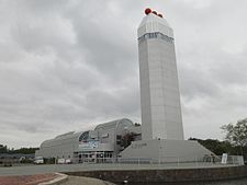 http://www.nakashibetsu-airport.jp/225px-Shibetsu_Salmon_Museum.jpg