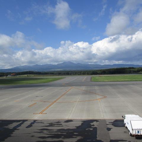 午後の中標津空港。